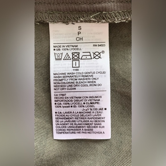 Mid-Rise Drawstring Shorts - Picture 4 of 4